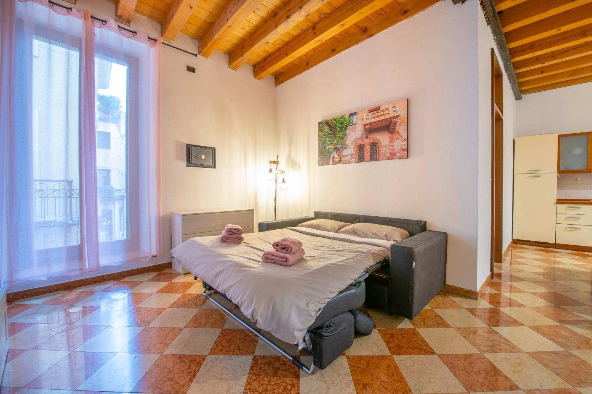 -Near Arena & Giuletta- Pet Friendly Mazzini Palace Verona Exterior foto